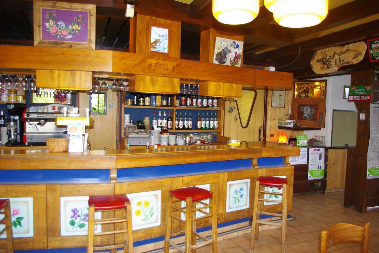 Hotel Le Tourisme Plateau d'Assy Екстер'єр фото