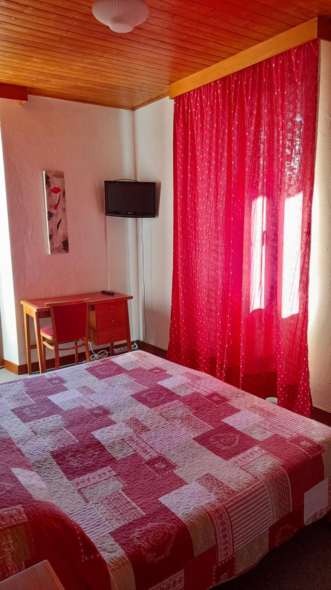 Hotel Le Tourisme Plateau d'Assy Екстер'єр фото