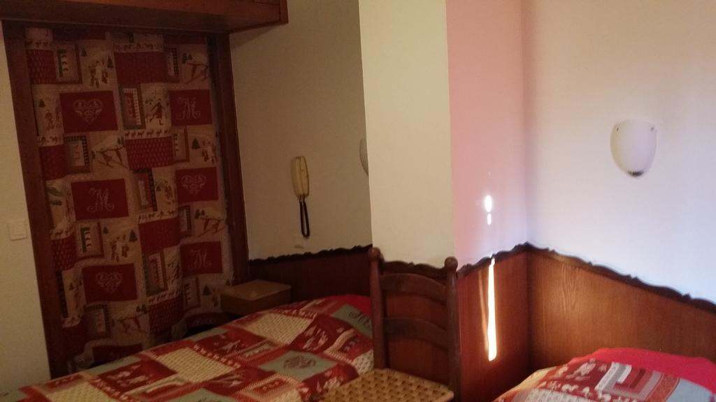 Hotel Le Tourisme Plateau d'Assy Екстер'єр фото