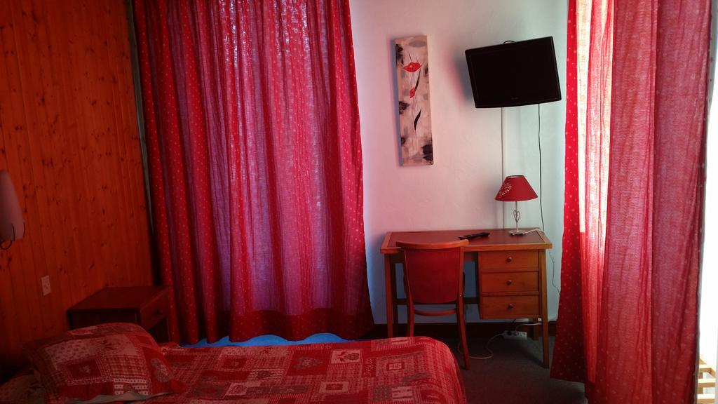 Hotel Le Tourisme Plateau d'Assy Екстер'єр фото